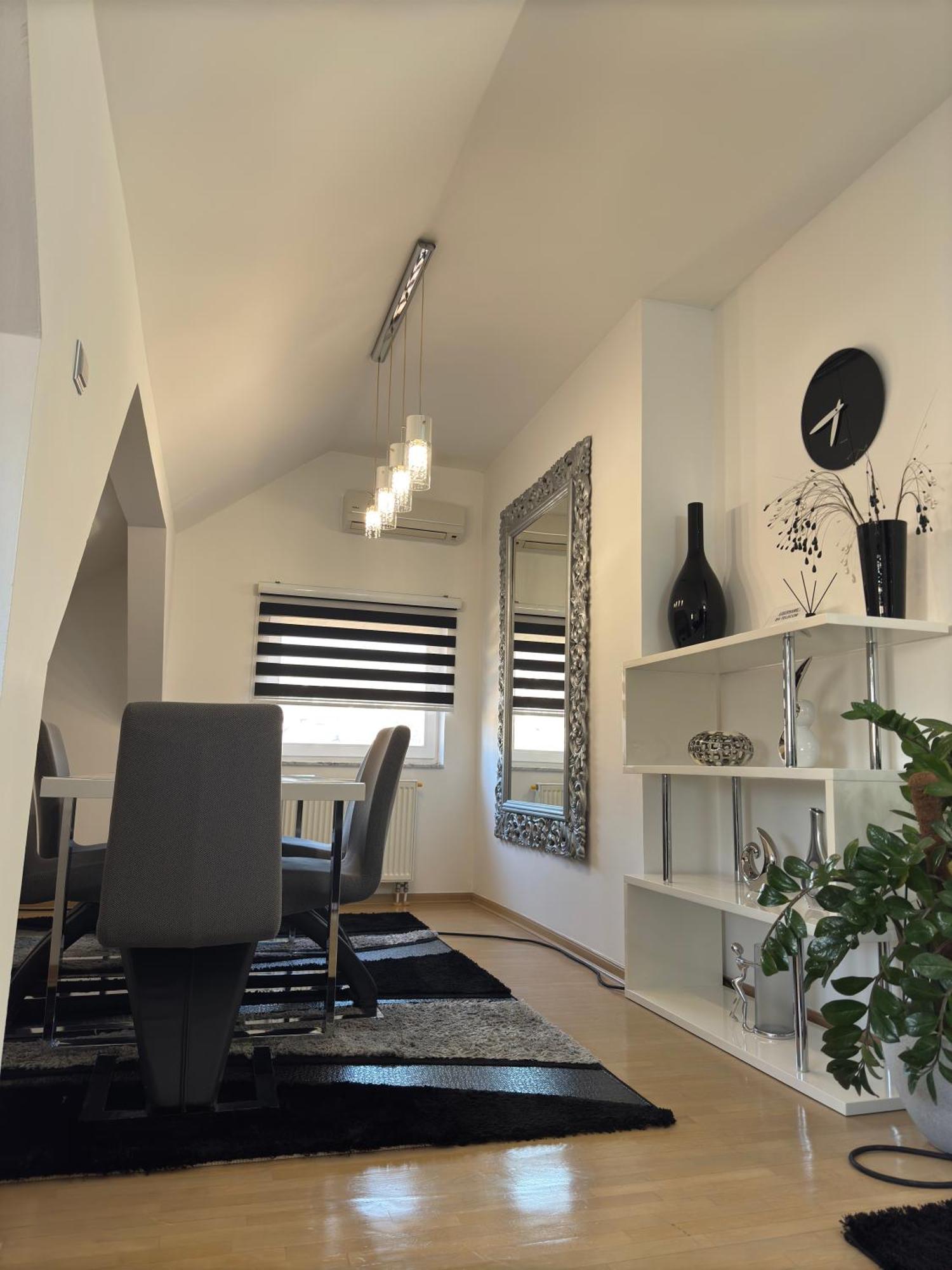 Luxury Black & White * Sarajevo